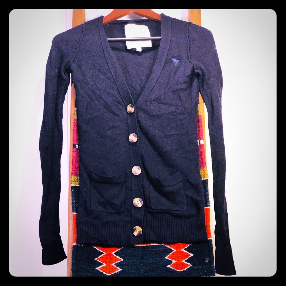 🌷Navy Abercrombie&Fitch Cardigan🍃